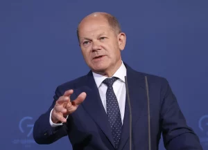 Almanya Başbakanı Olaf Scholz, Rusya'nın Ukrayna'ya karşı başlattığı savaş nedeniyle