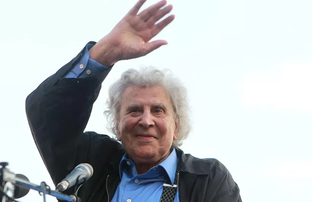 Yunan besteci Mikis Theodorakis yaşamını yitirdi