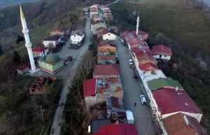 Samsun'un Terme ilçesine bağlı Ambartepe mahallesi ile Ordu'nun İkizce ilçesine