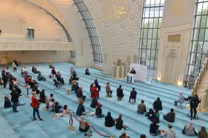 Diyanet İşleri Türk İslam Birliği (DİTİB) 960 bağlı derneğiyle 3