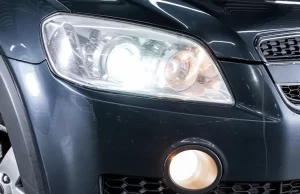 Trafikte her geçen gün daha fazla araçta kullanılan xenon farlar,