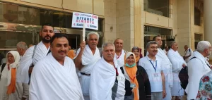 Avrupa’dan hac farizasını yerine getirmek için kutsal topraklarda bulunan hacı