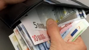 Federal bakanlar kurulu 1 Temmuz itibarıyle emekli maaşlarına Batı Almanya’da