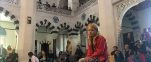Almanya'daki camiler, geleneksel "Açık Kapı Günü" etkinliği kapsamında ziyaretçilerini ağırladı.