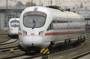 Orta Almanya Bölgesel Demiryolları, trenlerde kadınlar için özel bölümler tahsis