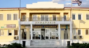 Kozlukebir Belediyesi koronavirüsle mücadele kapsamında Gümülcine Devlet Hastanesi’ne 10.000 evro