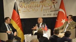   Geleneksel iftar sofrası davetine UID Genel Başkanı Bülent Bilgi,