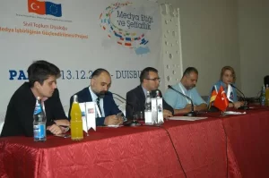 Almanya Duisburg’da gerçekleştirilen "Medya Etiği ve Şeffaflık’’ konulu panelde, Avrupa