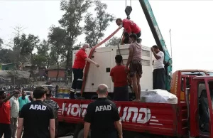 Bangladeş'te Arakanlı mültecilerin yaşadığı kampta çıkan yangında zarar gören Türk