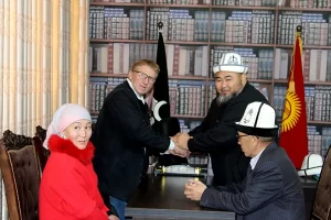 Belçikalı Alberto Votir, sevdiği Kırgız kadınla evlenmek için Müslüman oldu.