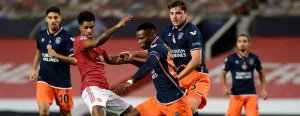 PSG-Medipol Başakşehir maçı dördüncü hakemin Webo'ya ırkçı söylemde bulunduğu gerekçesiyle