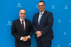 Essen Başkonsolosu Şener Cebeci, iş dünyasına gerçekleştirdiği ziyaretler kapsamında Essen
