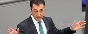 Almanya'da Yeşiller Partisi'nin eski eşbaşkanı ve milletvekili Cem Özdemir ile