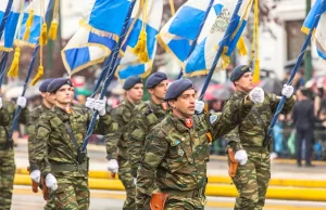 Yunanistan, Milli Savunma Üniversitesi kurma hedefiyle savunma politikalarında önemli bir