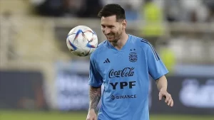 Arjantinli yıldız futbolcu Lionel Messi, Katar 2022'nin Dünya Kupası hayalini