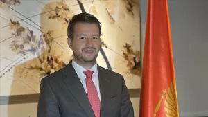  Balkan ülkesi Karadağ'da yapılan cumhurbaşkanı seçiminin galibi Avrupa Hareketinden