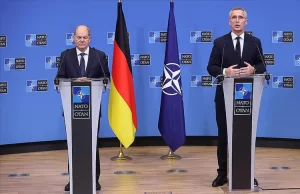Almanya Başbakanı Olaf Scholz, Rusya’nın Ukrayna’ya açtığı savaşa NATO’nun askeri