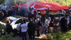 Almanya'da son dönemde gündem olan Türk düğün konvoylarını değerlendiren Türkiye