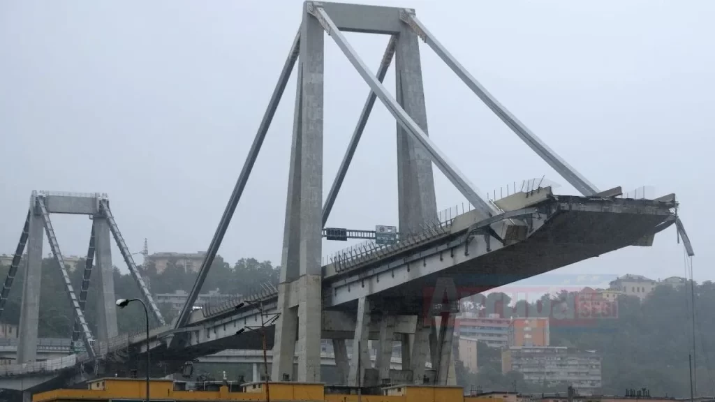 İtalya'da Morandi Köprüsü 43 kişiye mezar oldu