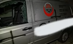 Almanya'nın Bavyera eyaletindeki Günzburg beldesinde, biri cenaze nakil aracı olmak