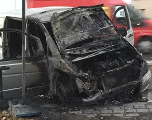 DİTİB Sosyal Dayanışma Merkezi’ne ait cenaze aracı kundaklandı   Almanya’nın