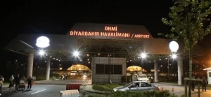 Diyarbakır Havalimanı'ndaki polis kontrol noktasına PKK'lı teröristler tarafından roketatarlı saldırı