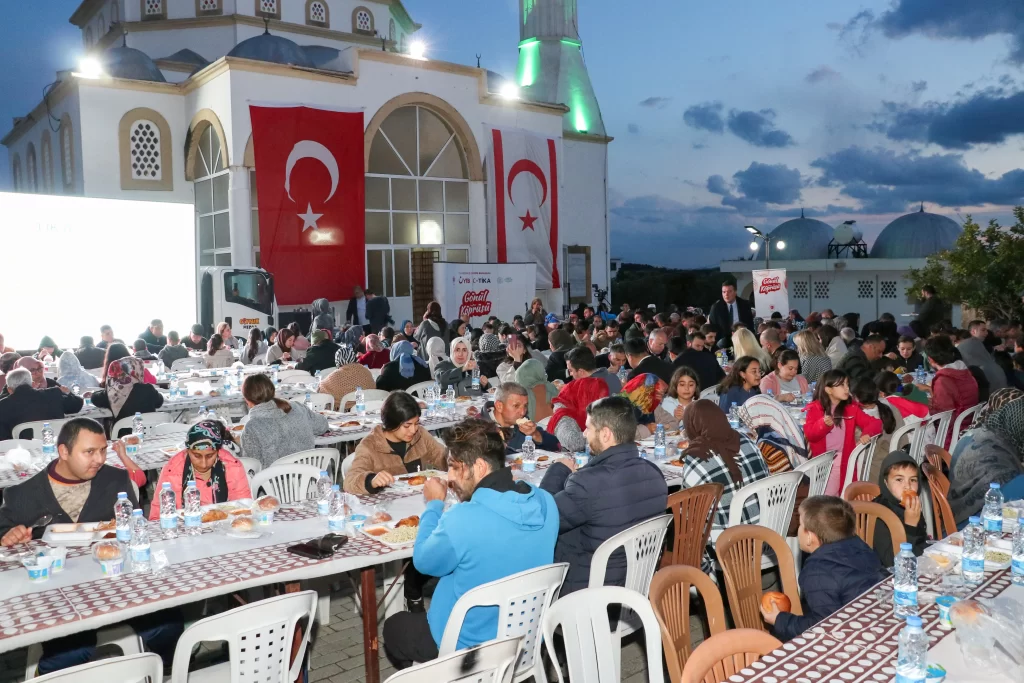 YTB KKTC'de  Gönül Köprüsü Projesi kapsamında iftar programı düzenledi