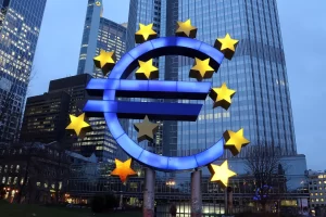 BERLİN Avrupa Merkez Bankası faizde sürpriz yapmadı   ECB Yönetim