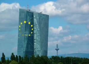 BERLİN   Eurostat öncü verilerine göre 19 üyeli Avro Bölgesi’nde