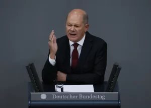 Scholz, Prag'da düzenlenen gayriresmi AB zirvesinin ardından yaptığı açıklamada, "Nükleer