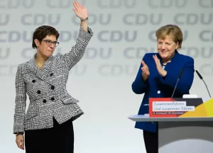 BERLİN Almanya'da Merkel'in halefi Annegret Kramp-Karrenbauer oldu   Almanya Hristiyan