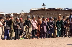Pakistan'ın İslamabad kenti eteklerindeki bulunan Afgan mültecilerin yerleşim yerinde Pakistanlı