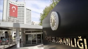 Bakanlıktan yapılan açıklamada, Sabah gazetesinin Frankfurt Bürosu temsilcilerinin Alman polisi