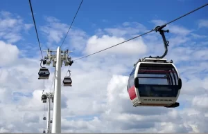 İtalya'nın kuzeyinde Stresa-Mottarone teleferik hattındaki kabinin seyir halindeyken düşmesi sonucunda
