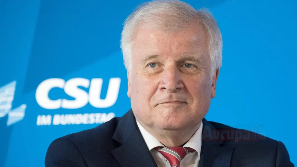 Seehofer'den Salvini'ye mektup