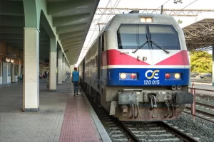 Tren yollarının tamir edilmesi bir yılan hikayesine dönüştüğü için, 31