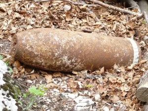 Yakınında bulunan 2. Dünya Savaşı'ndan kalma 450 kilogramlık patlamamış bombanın