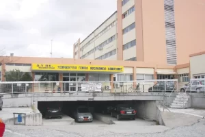 Koronavirüsün dalga dalga insanların üzerine geldiği Rodop ilinde Gümülcine hastanesinde