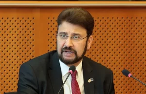 İngiliz parlamenter Khan, Macron'a gönderdiği mektupta, Fransa'da Müslüman kesimi hedef
