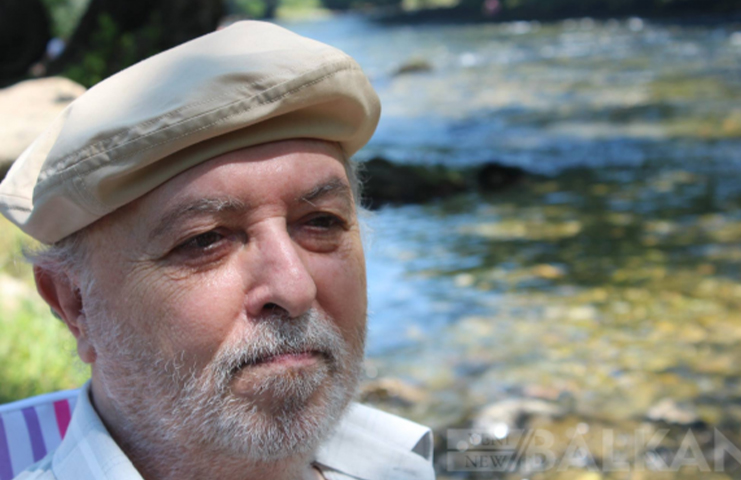 Avni Engüllü yazar 77 yaşında vefat etti