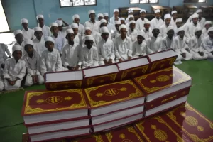 Türkiye Diyanet Vakfı, “Hediyem Kur’an Olsun” Projesi kapsamında Hindistan’da Müslümanların
