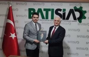 Yurtdışı Türkler ve Akraba Topluluklar (YTB) Başkanı Abdullah Eren, Batı