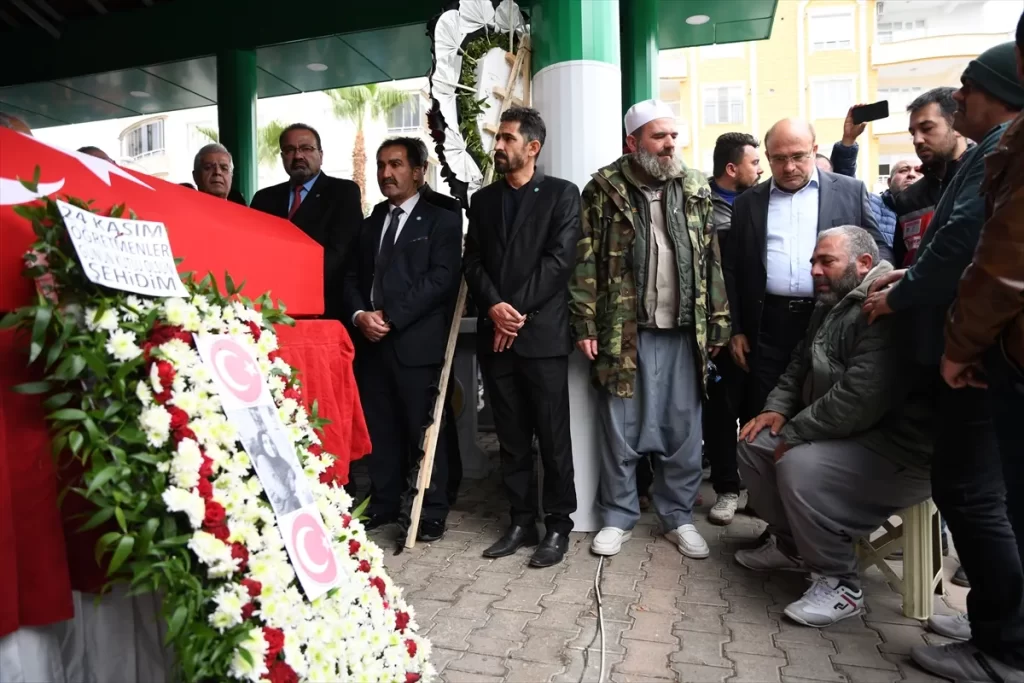 Karkamış'taki terör saldırısında hayatını kaybeden öğretmen defnedildi