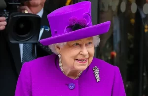 İngiltere Kraliçesi 2. Elizabeth'in, yarın yapılacak İngiliz parlamentosunun yeni yasama