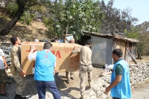 Antalya Manavgat’ta günlerce devam eden orman yangını sonrasında evleri ve