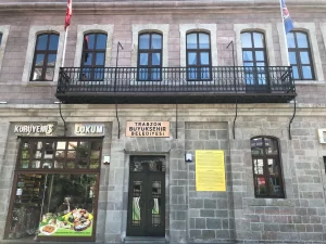 Sabık Başbakan Adnan Menderes, demokrasi yürüyüşüne başlangıcı sayılan ‘Yeter söz