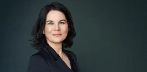 Almanya Dışişleri Bakanı Annalena Baerbock, Polonya'nın 2. Dünya Savaşı nedeniyle