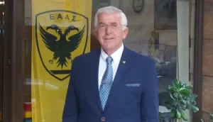 Ramazan Bayramı öncesinde İskeçe Müftüsü Ahmet Mete’ye emekli Yunan subaydan