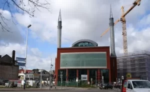Hollanda Diyanet Vakfına bağlı Ulu Cami önünde yapmayı planladığı gösteriye