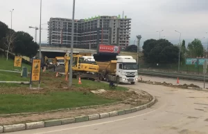 Virüsle mücadele kapsamında uygulanan hafta sonu sokağa çıkma yasaklarını fırsata